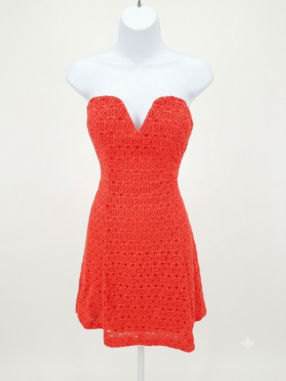Charlotte Russe Coral-Orange Strapless Sweetheart Lace Mini Dress